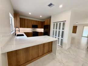 15254 SW 109th St, Miami FL 33196