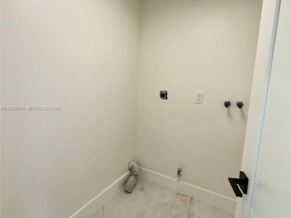 15254 SW 109th St, Miami FL 33196