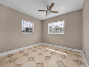 3853 NW 209th St, Miami Gardens FL 33055