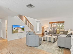 1051 SW 95th Ter, Pembroke Pines FL 33025