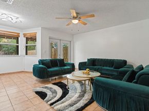 1051 SW 95th Ter, Pembroke Pines FL 33025