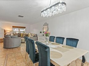 1051 SW 95th Ter, Pembroke Pines FL 33025