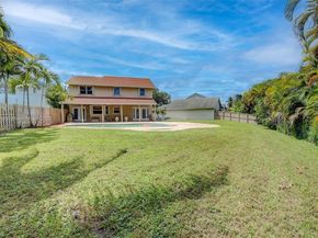 1051 SW 95th Ter, Pembroke Pines FL 33025