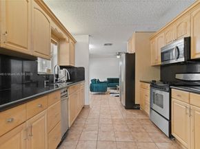 1051 SW 95th Ter, Pembroke Pines FL 33025