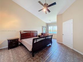 781 NE 195th St, Miami FL 33179