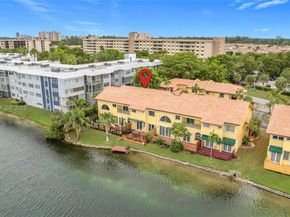 781 NE 195th St, Miami FL 33179