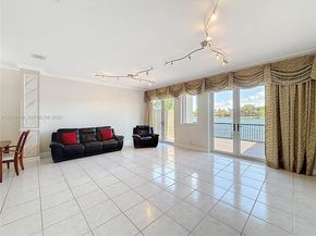 781 NE 195th St, Miami FL 33179
