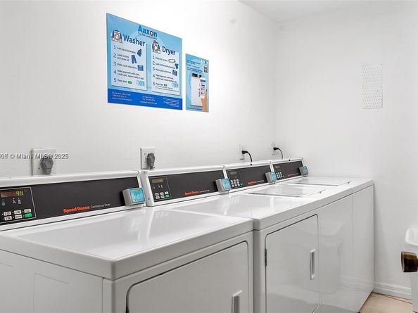 1300 Saint Charles Pl L12, Pembroke Pines FL 33026