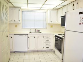 9721 Sunrise Lakes Blvd 108, Sunrise FL 33322