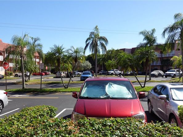 9721 Sunrise Lakes Blvd 108, Sunrise FL 33322