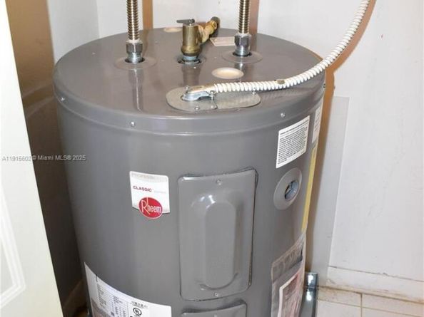 9721 Sunrise Lakes Blvd 108, Sunrise FL 33322