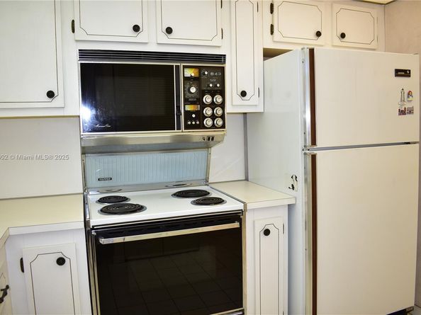 9721 Sunrise Lakes Blvd 108, Sunrise FL 33322