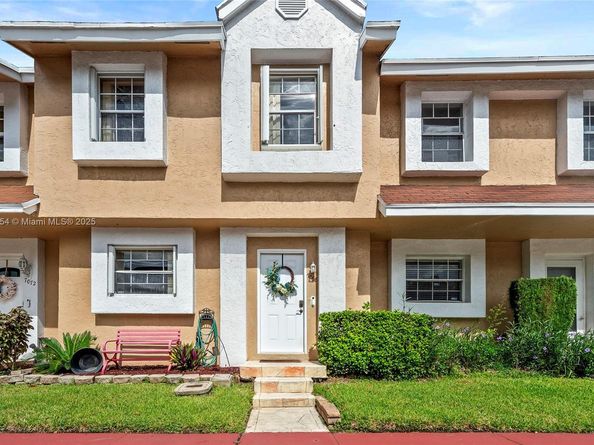 7068 Woodmont Ave, Tamarac FL 33321