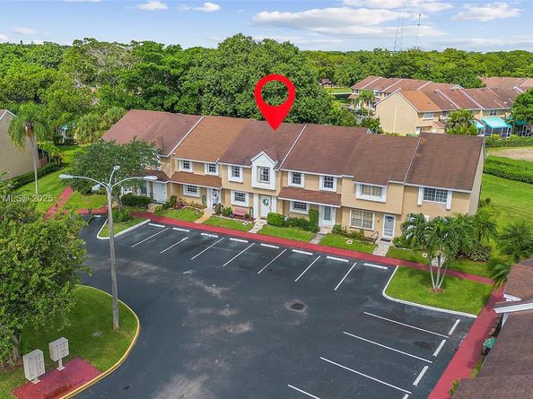 7068 Woodmont Ave, Tamarac FL 33321