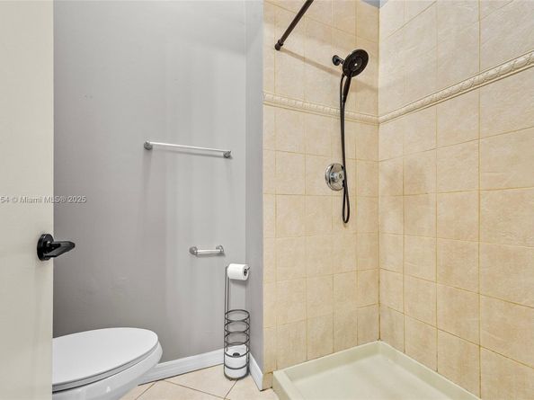 7068 Woodmont Ave, Tamarac FL 33321