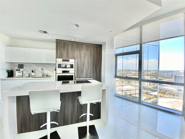 851 NE 1st Ave 2802, Miami FL 33132