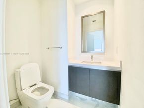 851 NE 1st Ave 2802, Miami FL 33132