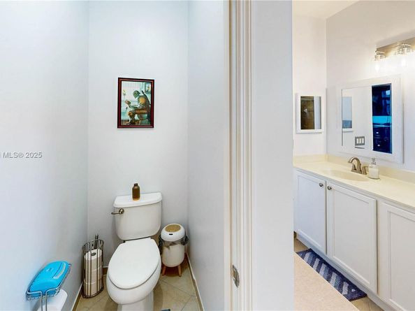 2389 NE 4th St, Homestead FL 33033