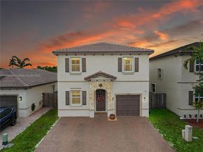 2389 NE 4th St, Homestead FL 33033