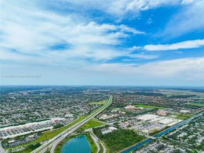 2389 NE 4th St, Homestead FL 33033