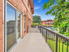 620 Tennis Club Dr 306, Fort Lauderdale FL 33311