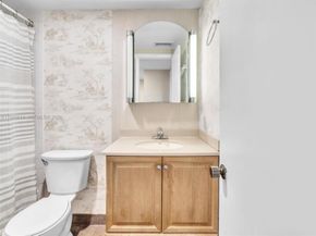 620 Tennis Club Dr 306, Fort Lauderdale FL 33311