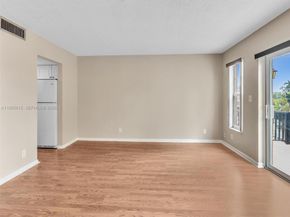 620 Tennis Club Dr 306, Fort Lauderdale FL 33311