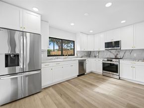 230 NE 43rd St, Oakland Park FL 33334