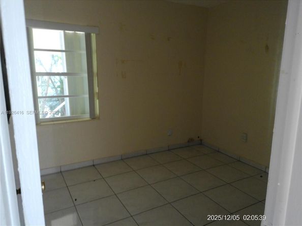 421 NW 32nd Ct, Miami FL 33125