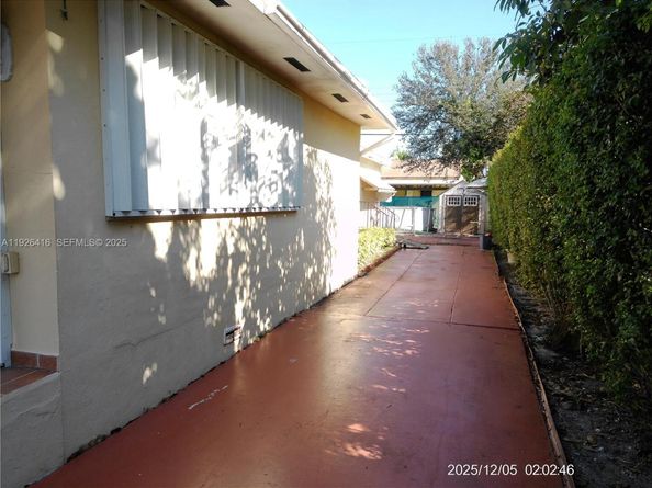 421 NW 32nd Ct, Miami FL 33125