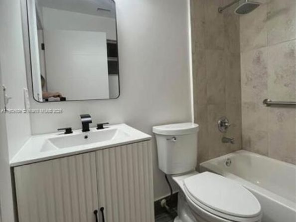 3600 NW 83rd Ln, Sunrise FL 33351