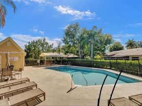 3600 NW 83rd Ln, Sunrise FL 33351