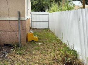 1785 NW 67th St, Miami FL 33147