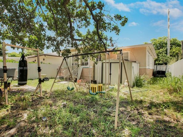 1785 NW 67th St, Miami FL 33147