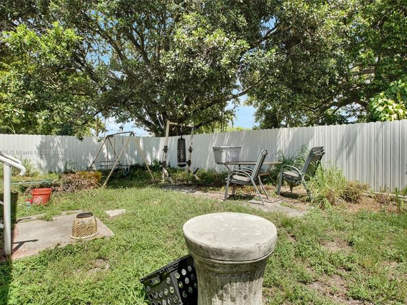 1785 NW 67th St, Miami FL 33147