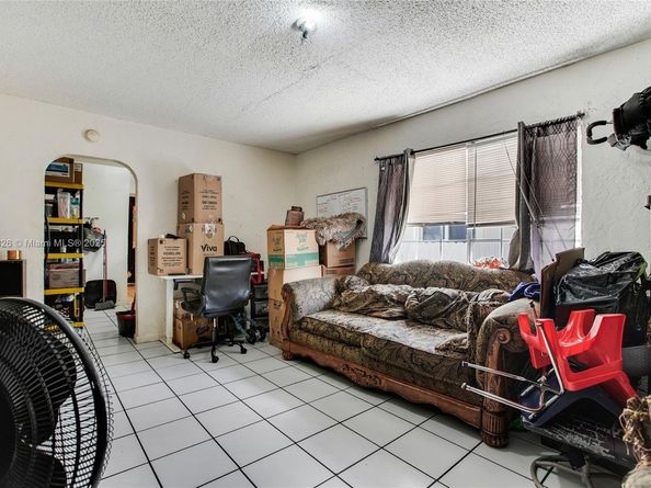 1785 NW 67th St, Miami FL 33147