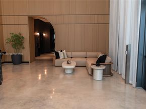 121 NE 5th St 2411, Miami FL 33132