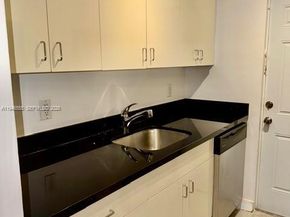 945 Meridian Ave 3, Miami Beach FL 33139