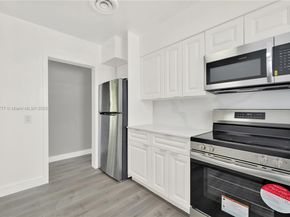 2864 NE 32nd St 7, Fort Lauderdale FL 33306