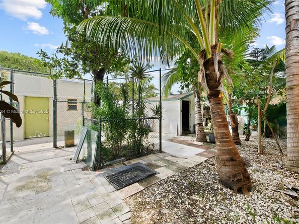 1932 Adams St, Hollywood FL 33020