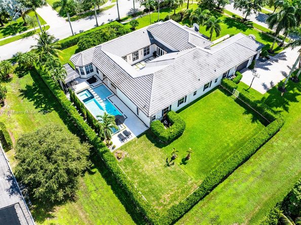 12525 SW 15th Mnr, Davie FL 33325