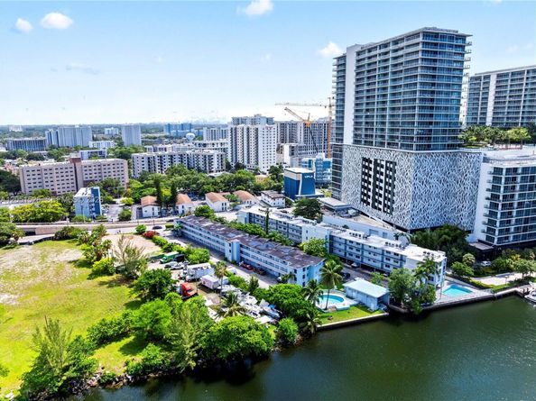 1610 NW N River Dr 201, Miami FL 33125