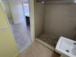 20120 NW 11th Ct, Miami Gardens FL 33169