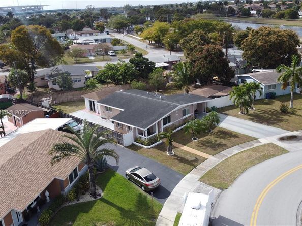 20120 NW 11th Ct, Miami Gardens FL 33169