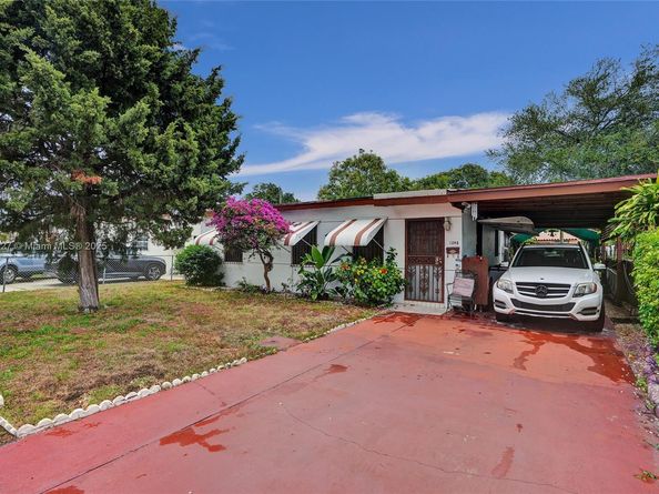 1248 Burlington St, Opa-Locka FL 33054