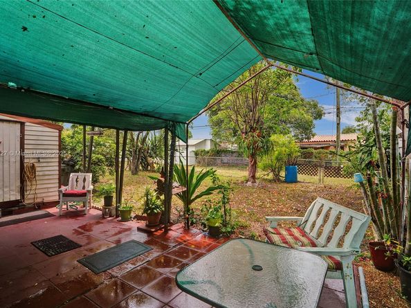 1248 Burlington St, Opa-Locka FL 33054