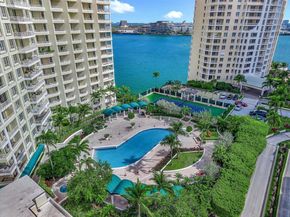 888 Brickell Key Dr 2201, Miami FL 33131