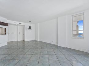888 Brickell Key Dr 2201, Miami FL 33131
