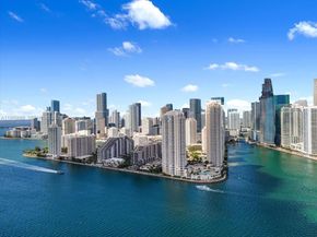 888 Brickell Key Dr 2201, Miami FL 33131