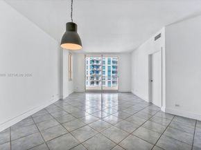 888 Brickell Key Dr 2201, Miami FL 33131